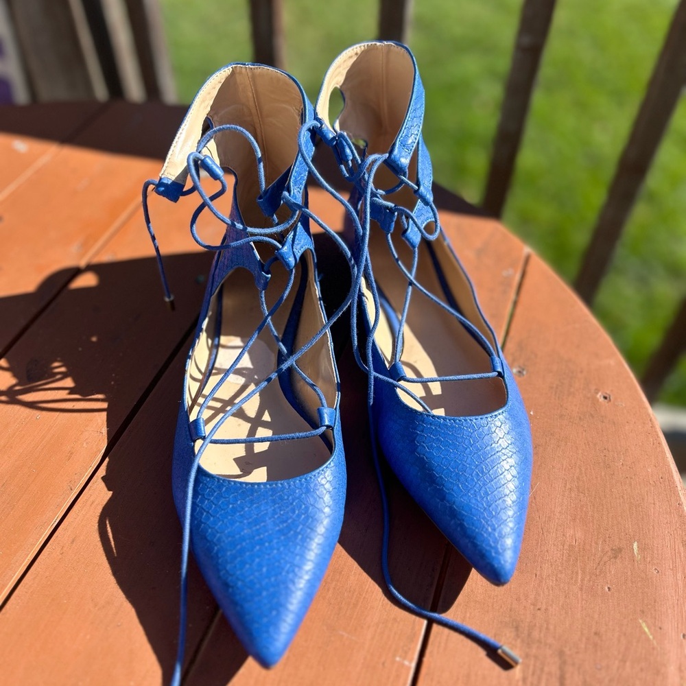 Expression Lace-Up Flat Sandals